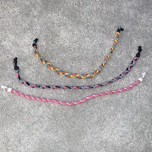 🌟Athletic necklaces, $5 each or 10 for all 3🌟